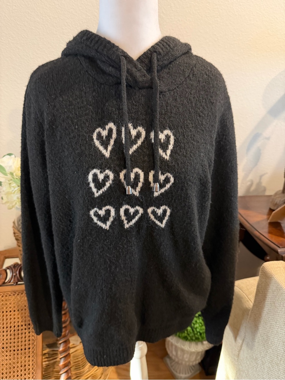 cupcakes & cashmere Black Hooded Heart Sweater